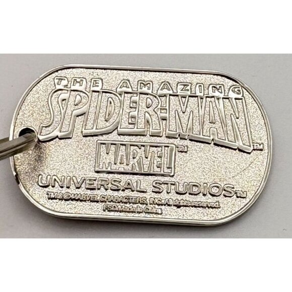 The Amazing Spider-Man Face Keychain Marissa Nameplate Silver Tone Marvel - Picture 6 of 6